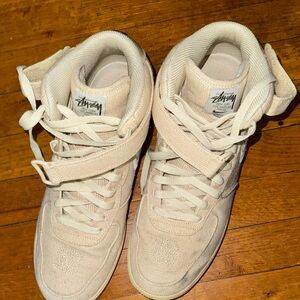 Stussy Mens Beige High-Top Sneakers